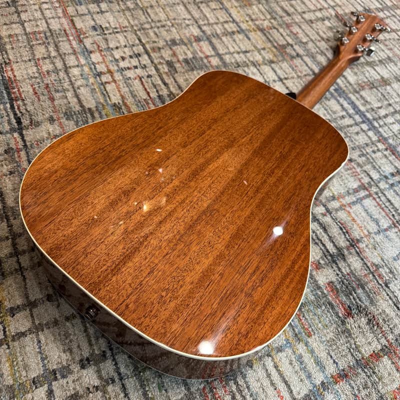 Taylor Trey Hensley Gold Label 510e Special Edition w/ Case and Signed COA - Antigue Blond