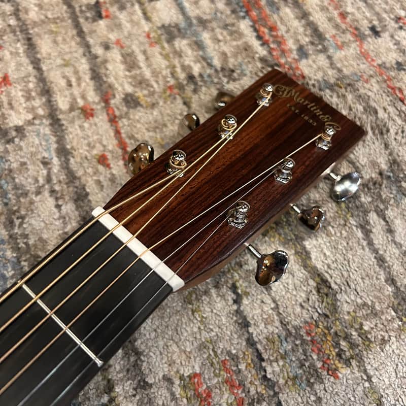 Martin HD-28 Standard Series 6-String Acoustic Guitar – Gloss 1935 Sunburst