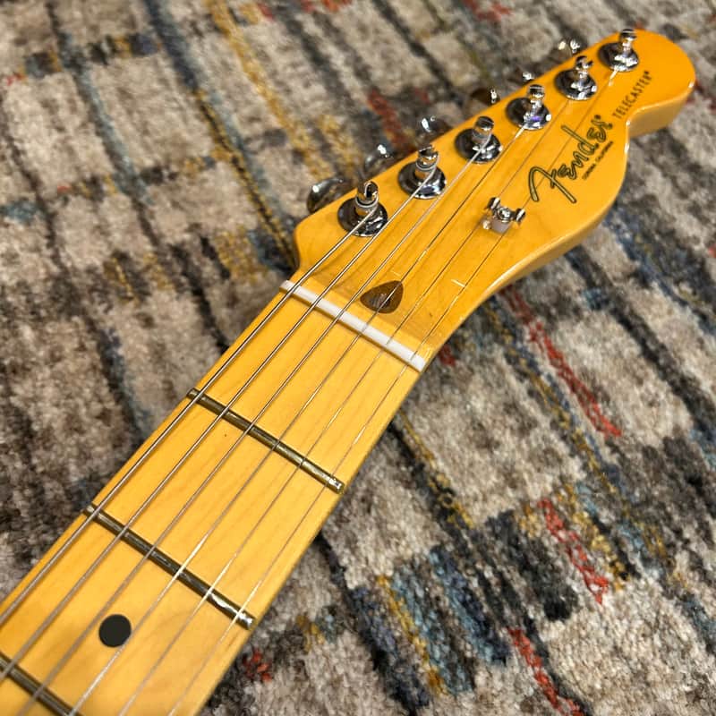 Fender American Professional Classic Telecaster w/Gig Bag - Butterscotch Blonde