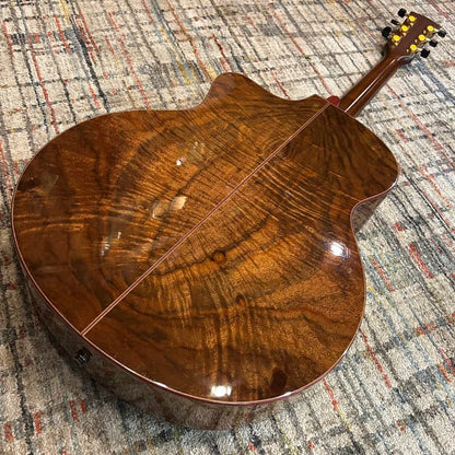 USED Goodall WJC Custom Acoustic Guitar (Made in Hawaii) w/ Case - Natural Gloss