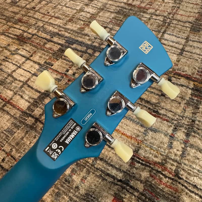 Yamaha RSE20 Revstar Element - Swift Blue
