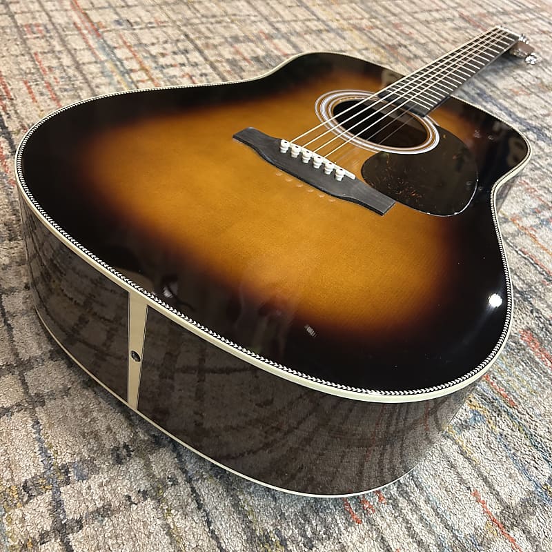 Martin Standard Series HD-28 w/ Case - 1935 Sunburst