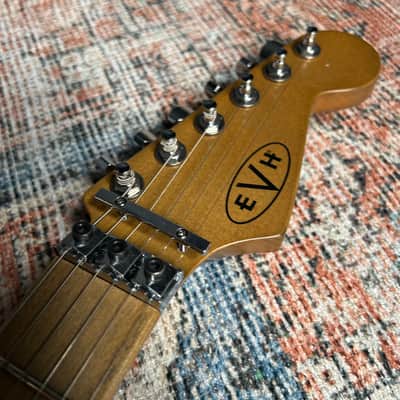 USED EVH Striped Series Frankie W/ Case - Relic