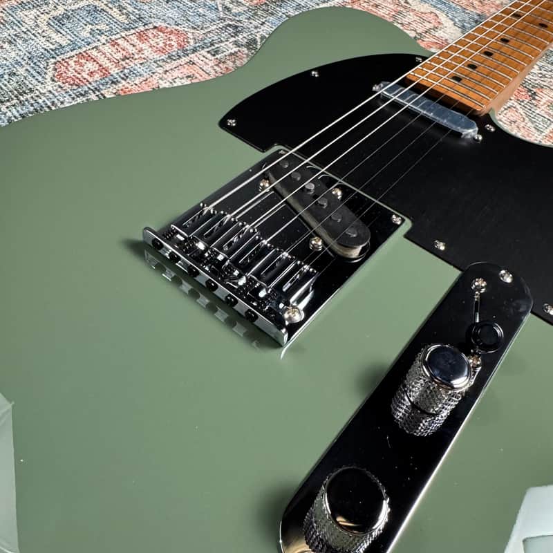 Fender American Ultra II Telecaster Dealer Exclusive w/ Case - Antique Olive