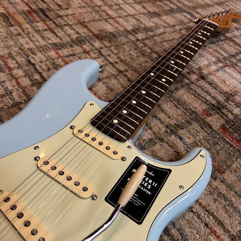 Fender Player II LTD Stratocaster W/ Roasted Maple Neck/Rosewood Fingerboard - Sonic Blue