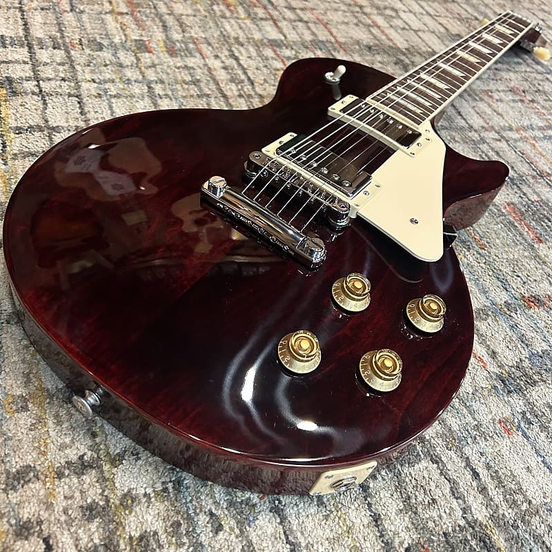 Gibson Les Paul Studio w/Case - Wine Red