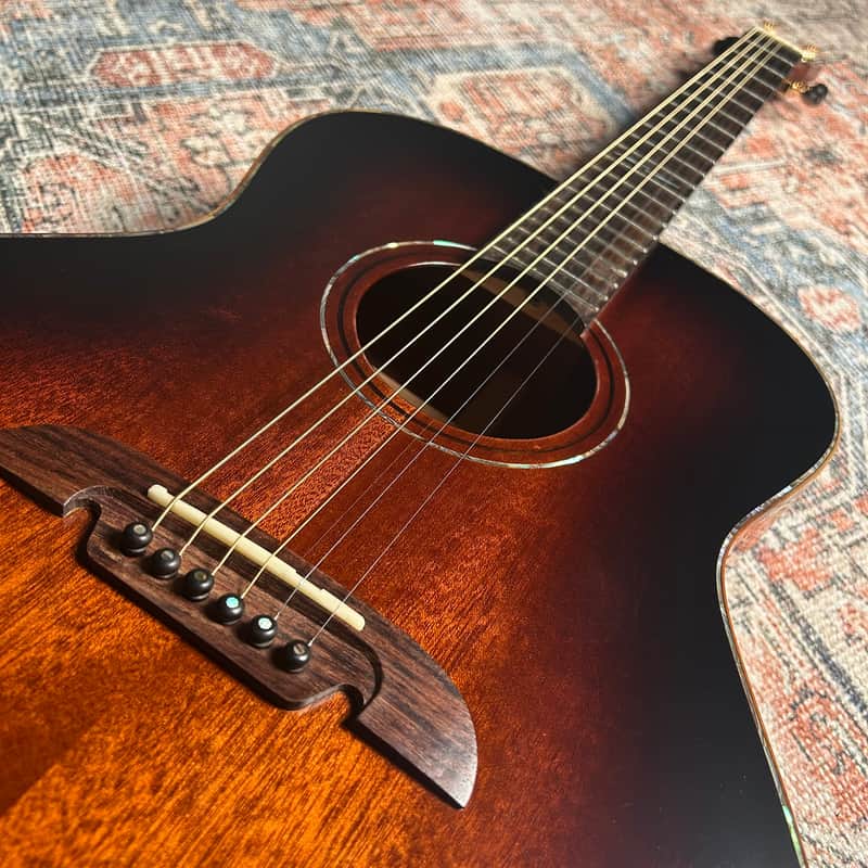 USED Alvarez Masterworks Series MGA66E-SHB w/ Case - Shadowburst