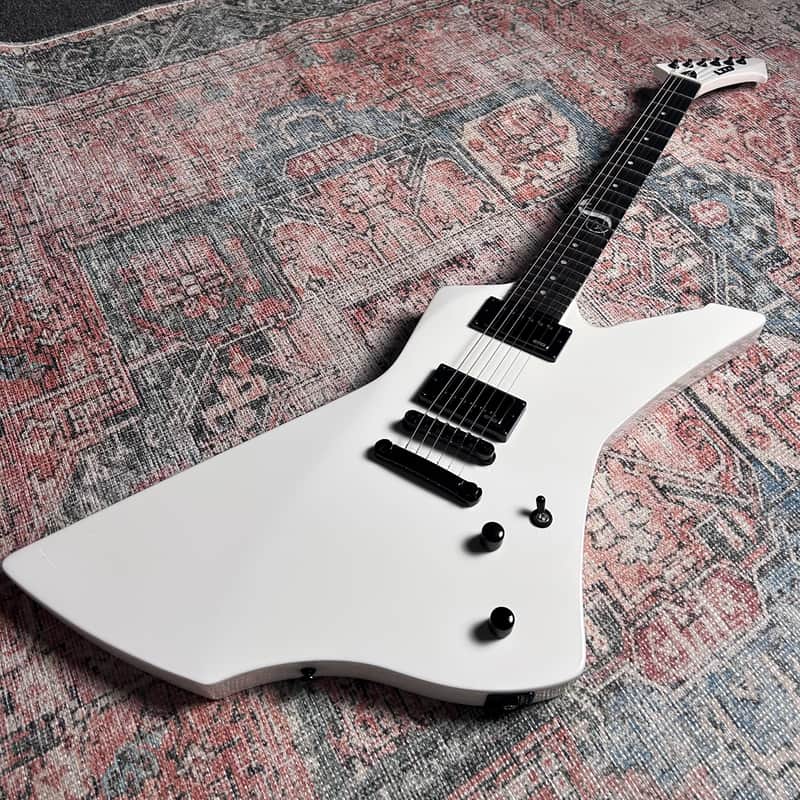 USED ESP LTD Snakebyte James Hetfield Signature w/ Case - Snow White