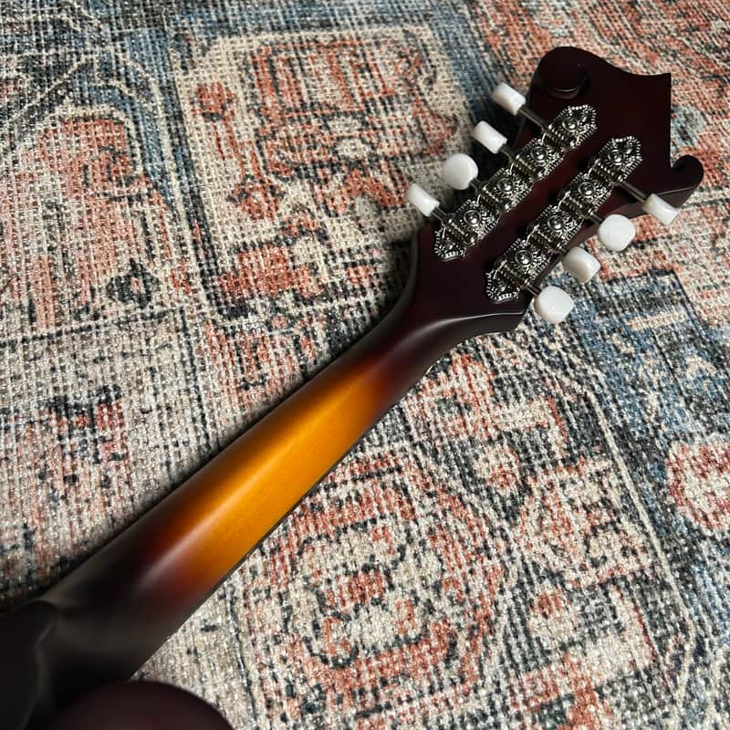 The Loar LM-590-MS F-Style Mandolin - Matte Sunburst