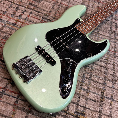 Fender Deluxe Active Jazz Bass with Precision Neck & Pau Ferro Fretboard, Used - Surf Pearl