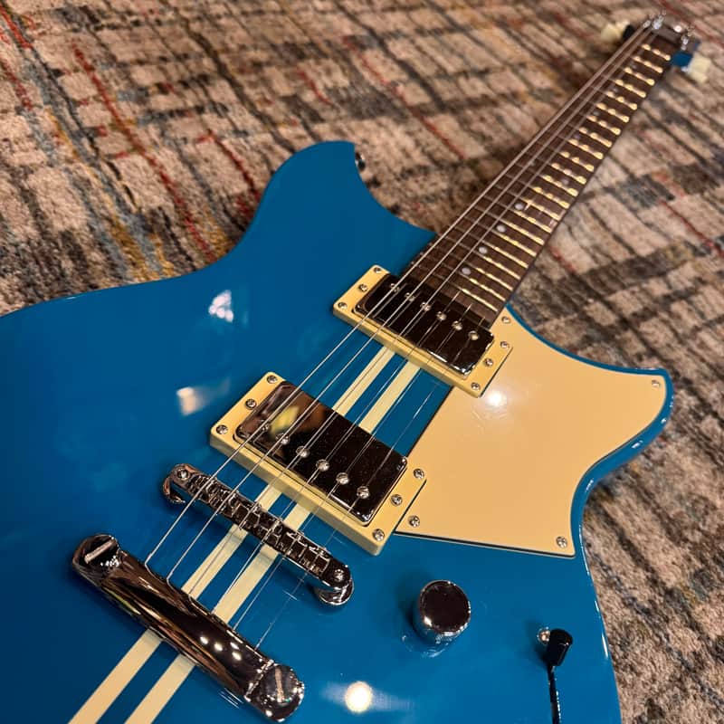 Yamaha RSE20 Revstar Element - Swift Blue