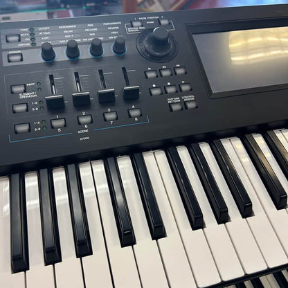 USED Yamaha MODX7 Synthesizer