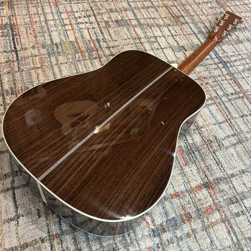 Martin HD-28 Standard Series 6-String Acoustic Guitar – Gloss 1935 Sunburst