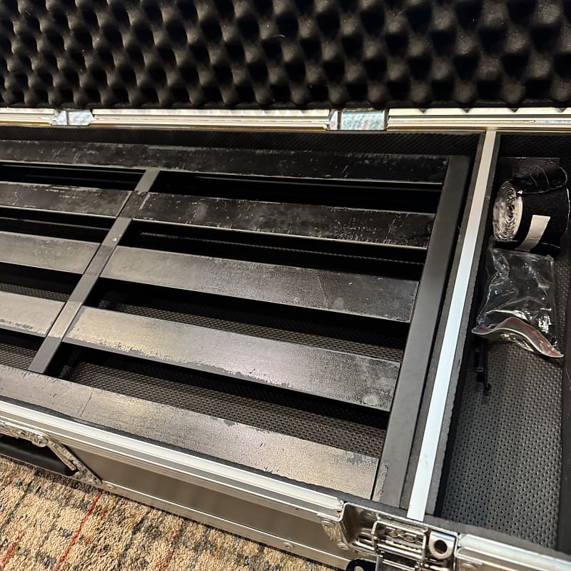 USED Pedaltrain Classic PRO with Wheeled Tour Case - Black