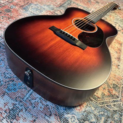 Martin 00-10E Retro Joe Bonamassa Signature 2026 – 1937 Sunburst w/ Soft Case