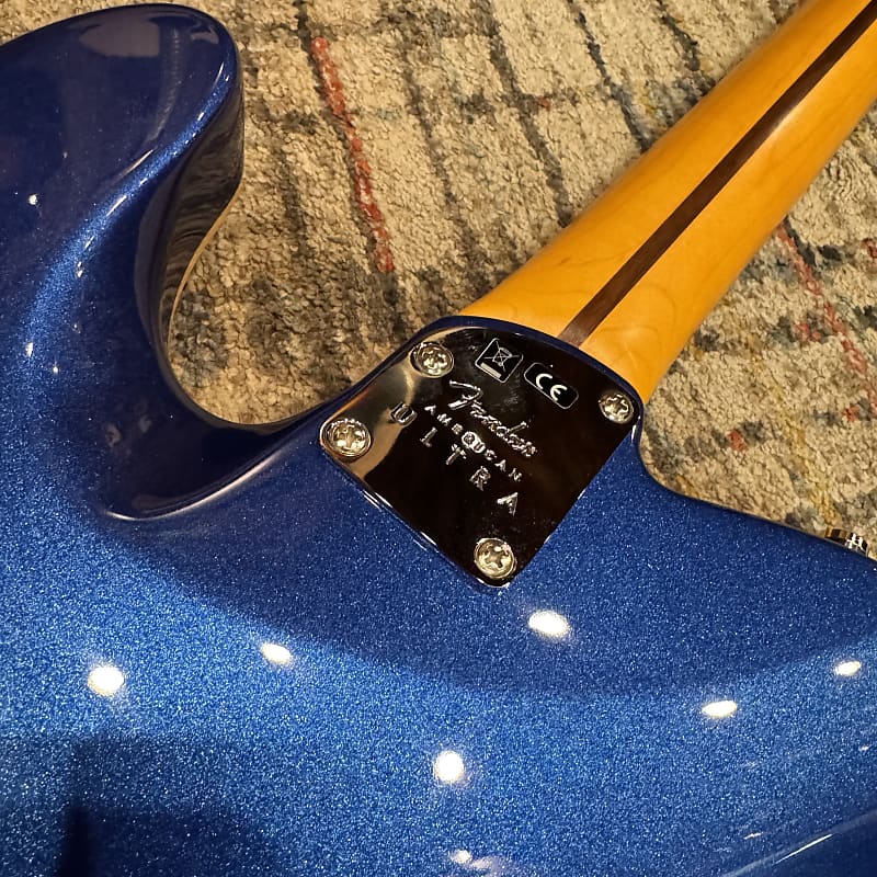 USED Fender American Ultra Telecaster - Cobra Blue