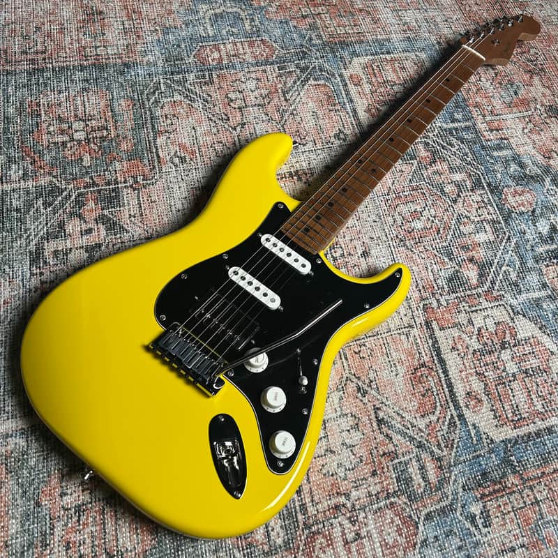 Fender American Ultra II Strat HSS Dealer Exclusive w/ Case - Graffiti Yellow
