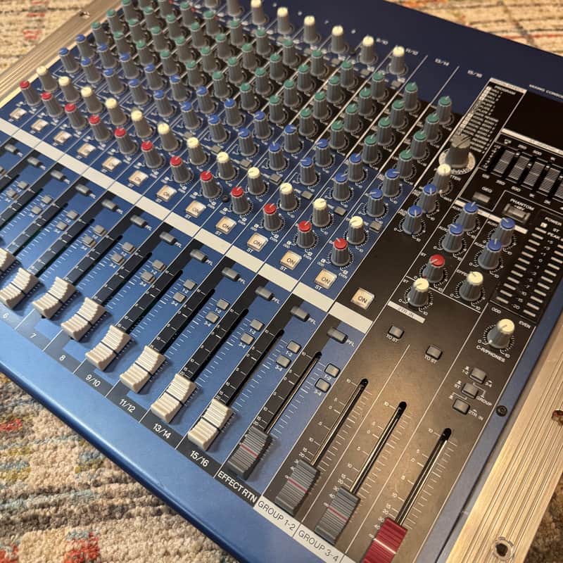 USED Yamaha MG16/6FX 16-Channel Analog Mixer w/ Rack Kit
