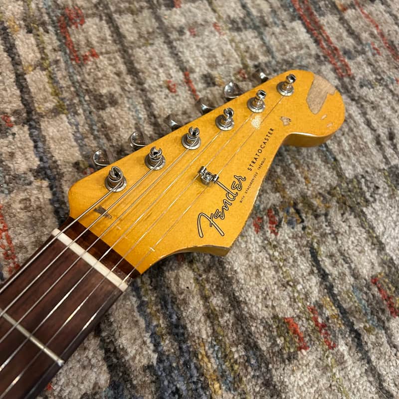 Fender Mike McCready Stratocaster w/ Deluxe Case - Road Worn 3-Color Sunburst