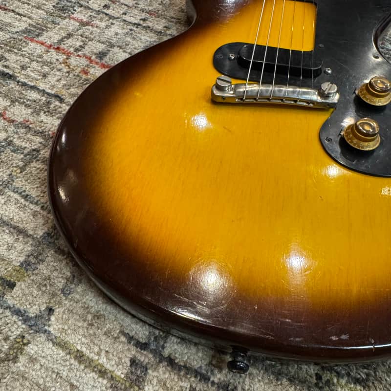 USED Vintage 1960 Gibson Melody Maker w/ Original Case - Sunburst