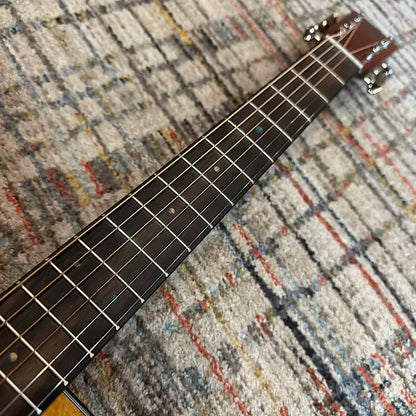 Martin Road Series 000E 14-Fret Retro Plus Mahogany - Natural w/ Soft Case