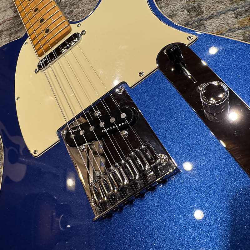 USED Fender American Ultra Telecaster - Cobra Blue