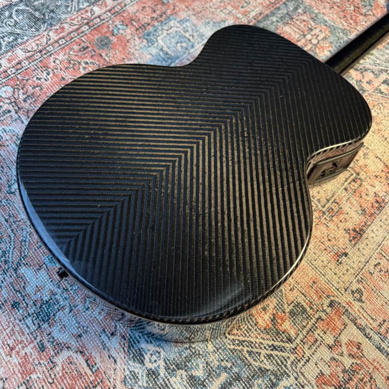 RainSong BI-JM1000N2 Black Ice Jumbo Carbon Fiber Acoustic-Electric Guitar – Black (Used)