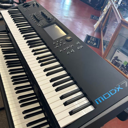 USED Yamaha MODX7 Synthesizer