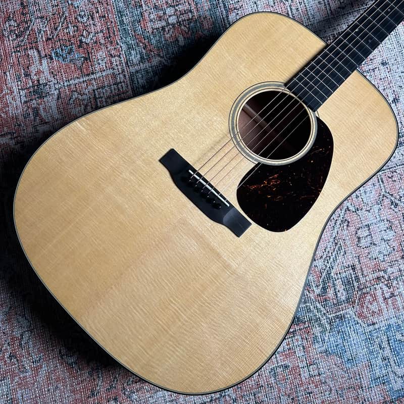 Martin Super D-18 Standard Series Super D-14 Fret Acoustic Guitar w/ Case - Aging Toner