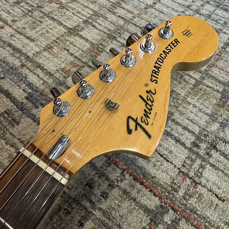 Fender 1972 Stratocaster with 3-Bolt Neck, Rosewood Fretboard - Natural