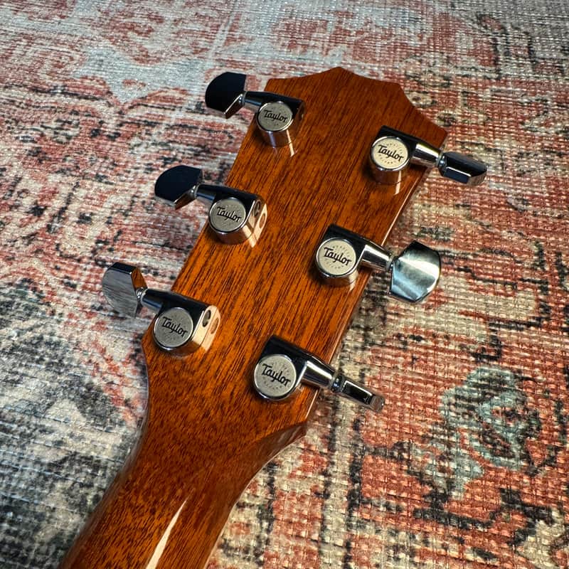 USED 2006 Taylor T5-C Gold Top w/ Hard Case