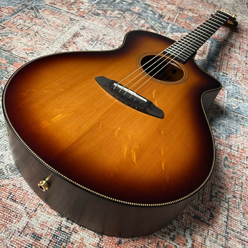 USED Breedlove Oregon Concerto CE w/Case - Whiskey Burst