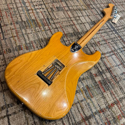 Fender 1972 Stratocaster with 3-Bolt Neck, Rosewood Fretboard - Natural