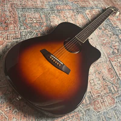 USED LR Baggs AEG-1 w/ case - Sunburst