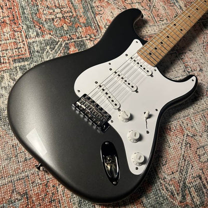 USED Fender Eric Clapton Artist Series Stratocaster 2024 W/ Case - Pewter
