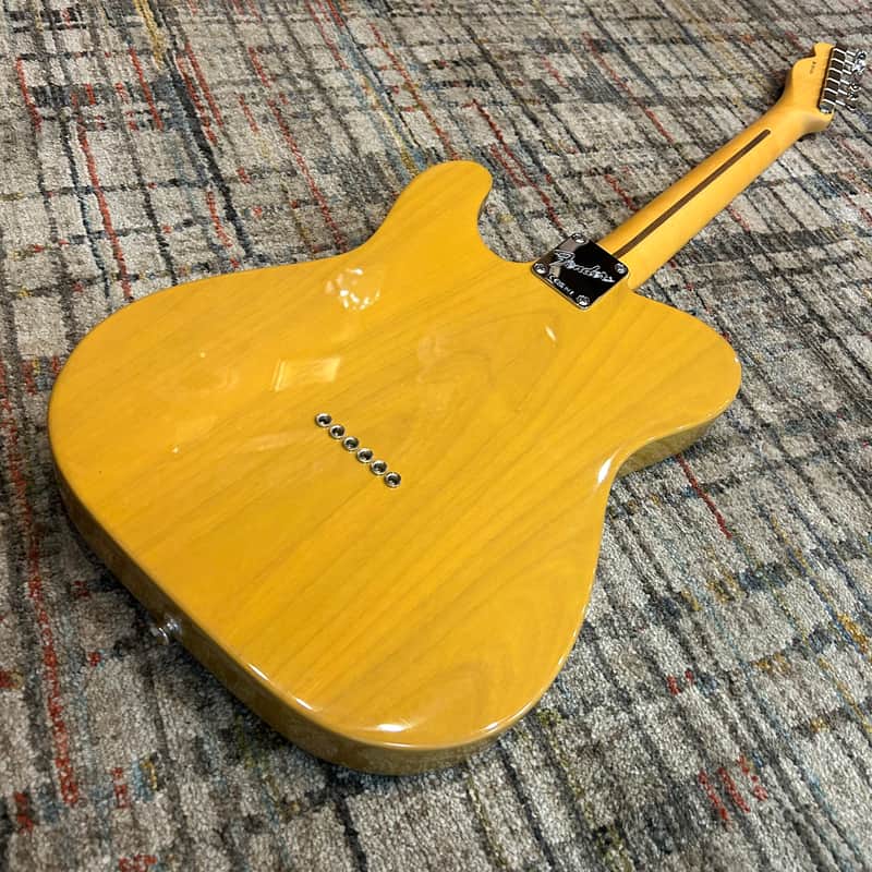 Fender American Professional Classic Telecaster w/Gig Bag - Butterscotch Blonde