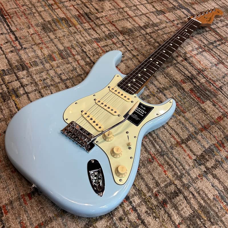 Fender Player II LTD Stratocaster W/ Roasted Maple Neck/Rosewood Fingerboard - Sonic Blue