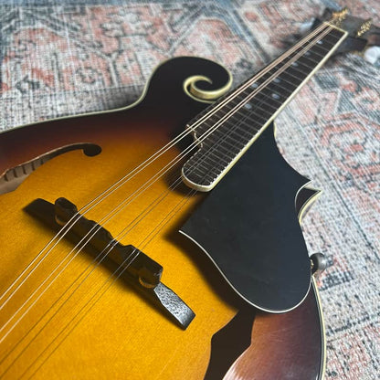 USED Kentucky KM-630 F-Style Mandolin w/ Case - Sunburst