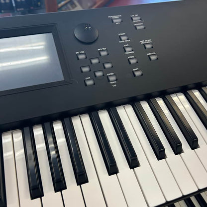 USED Yamaha MODX7 Synthesizer