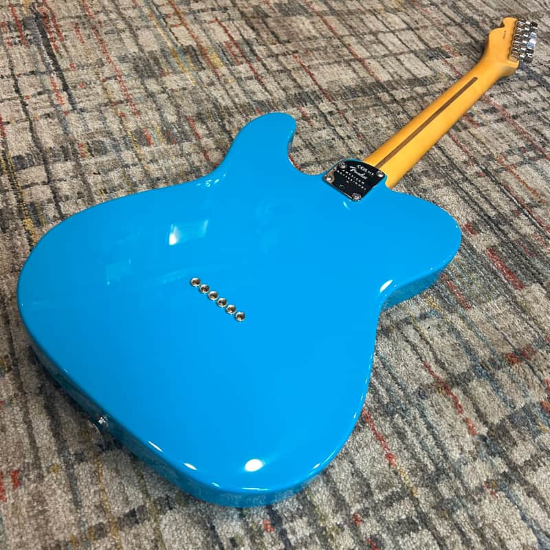 Fender American Professional II Telecaster MN w/ Case - Miami Blue