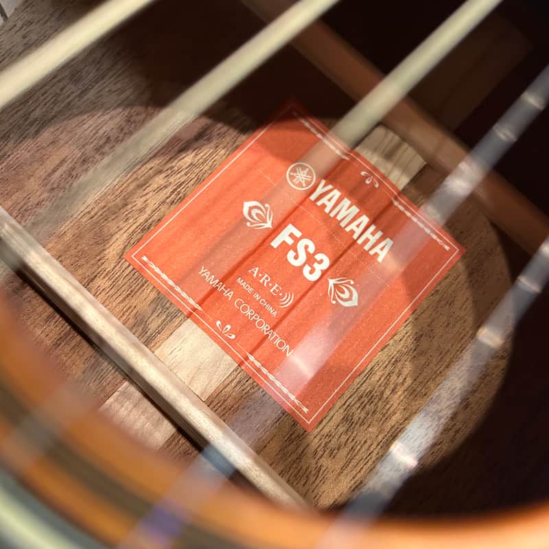 Yamaha Red Label FS3 Acoustic Guitar w/Soft Case - Natural