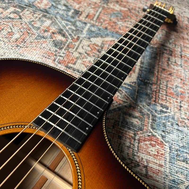 USED Breedlove Oregon Concerto CE w/Case - Whiskey Burst