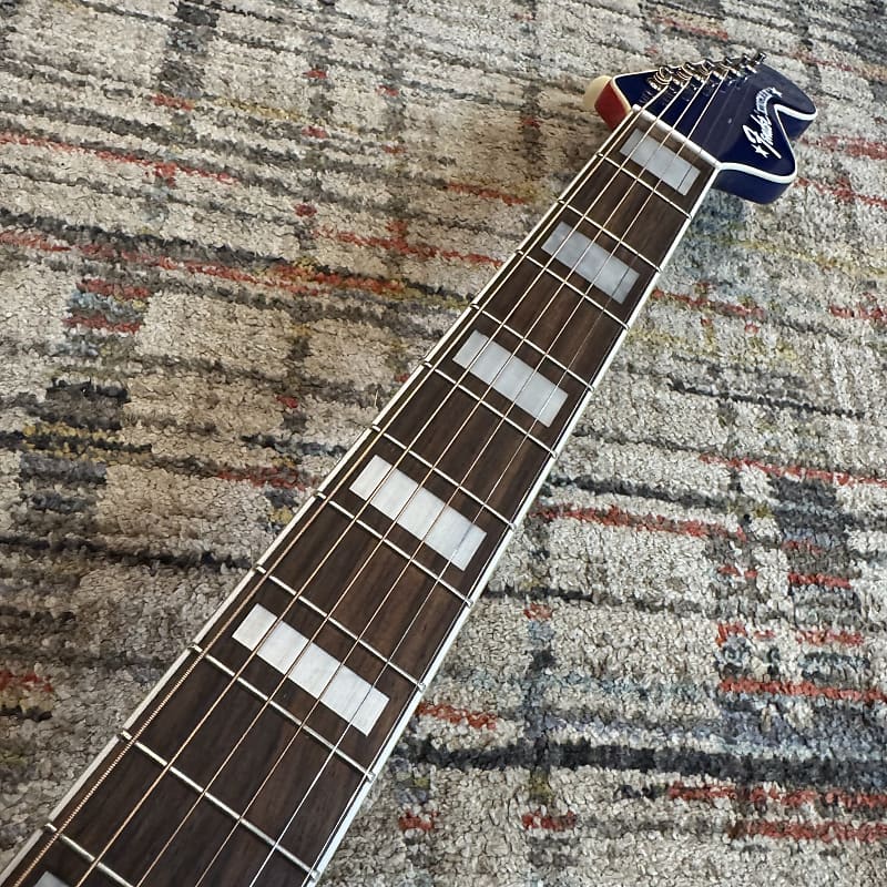 Fender LTD Buck Owens Kingman w/ Vintage-Style Custom Signature Case