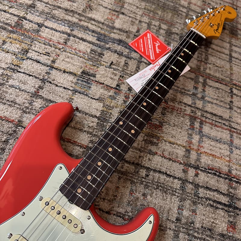 Fender DE LTD American Vintage II '61 Stratocaster w/ Case - Fiesta Red