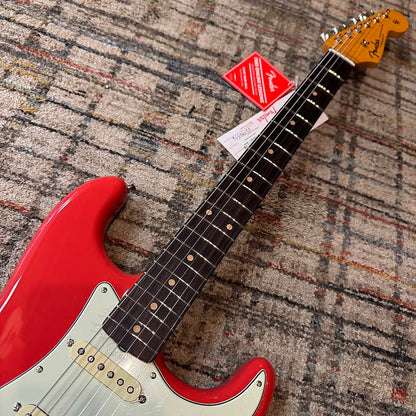 Fender DE LTD American Vintage II '61 Stratocaster w/ Case - Fiesta Red