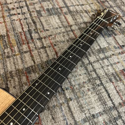 USED Taylor 214ce Plus W/ Gig Bag - Natural