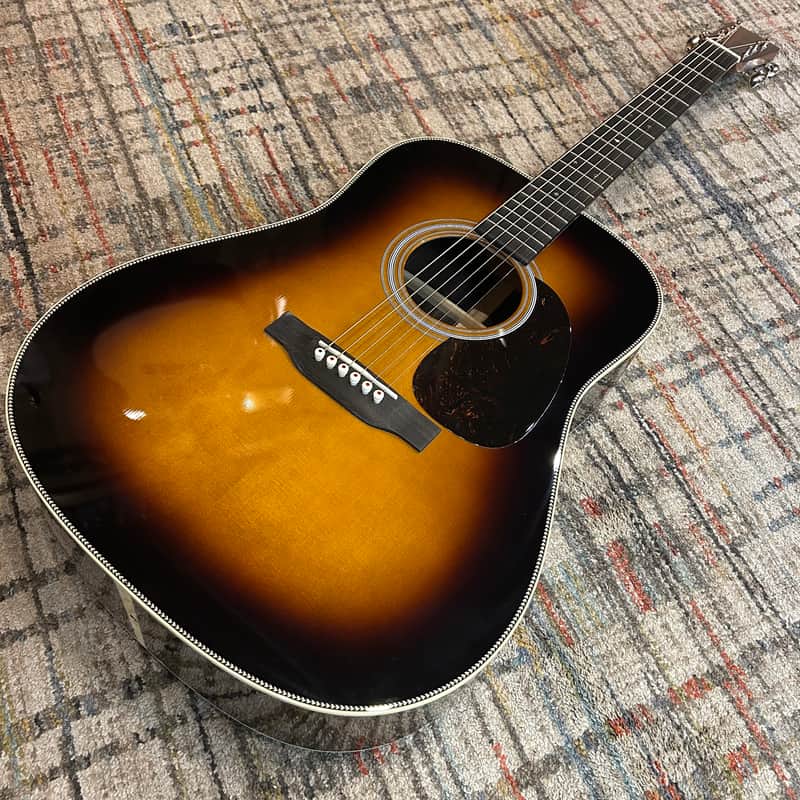 Martin HD-28 Standard Series 6-String Acoustic Guitar – Gloss 1935 Sunburst
