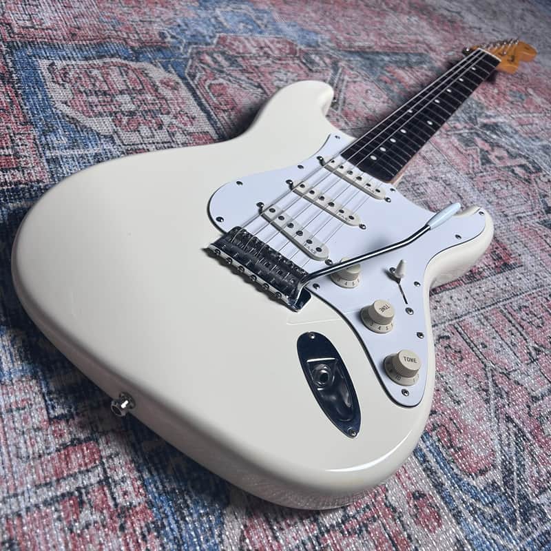 USED Fender ST-62 Stratocaster Reissue MIJ 1985-86 w/ Case - Olympic White