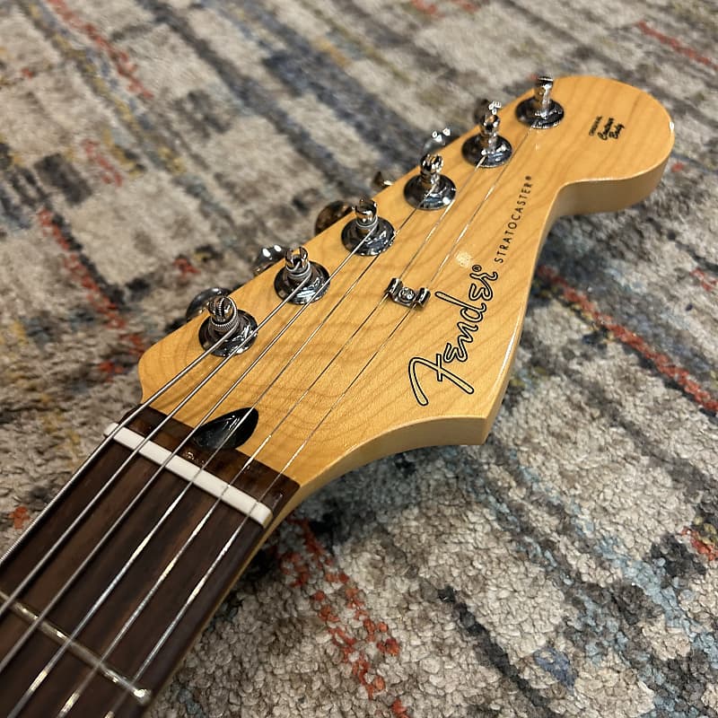 USED Fender Player II Stratocaster - Birch Green