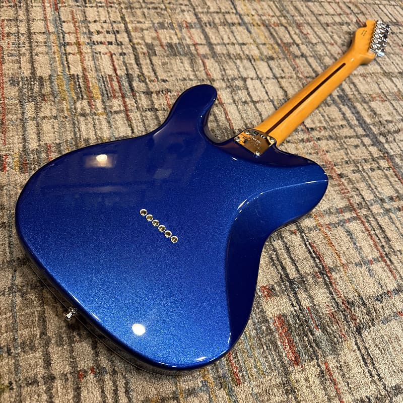 USED Fender American Ultra Telecaster - Cobra Blue